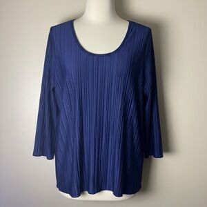 Travel elements  Elegant navy Blue Women's Top size XL